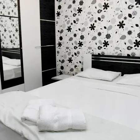 Nina Luxury * Σκόπια