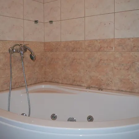 Nina Luxury * Σκόπια